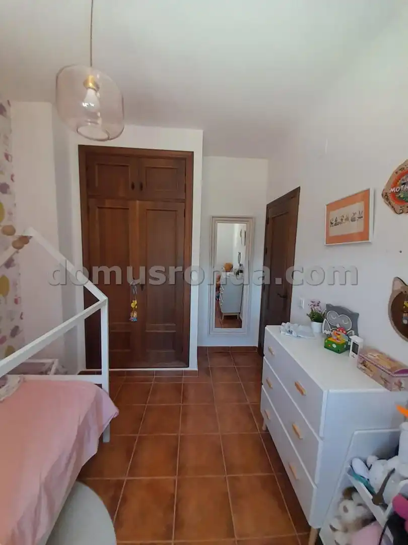 Casa adosada en venta en Montejaque con Calefacción y Piscina