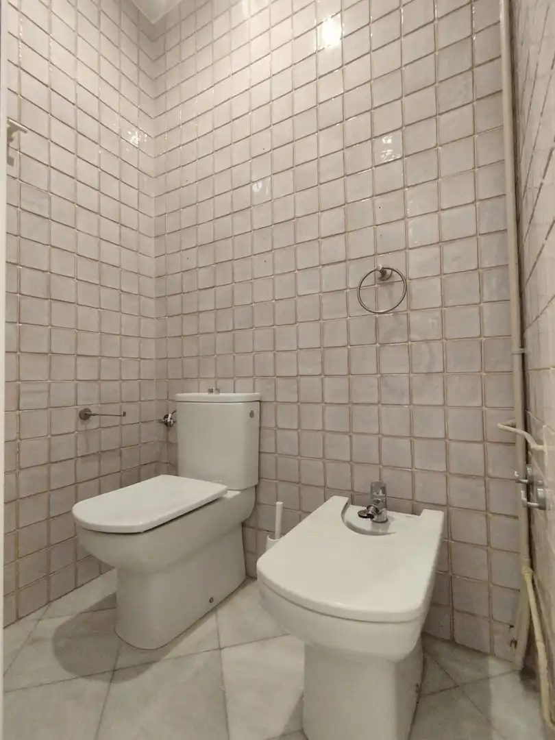 Bathroom of Flat for rent in Murcia  with Air Conditioner, Heating and Balcony