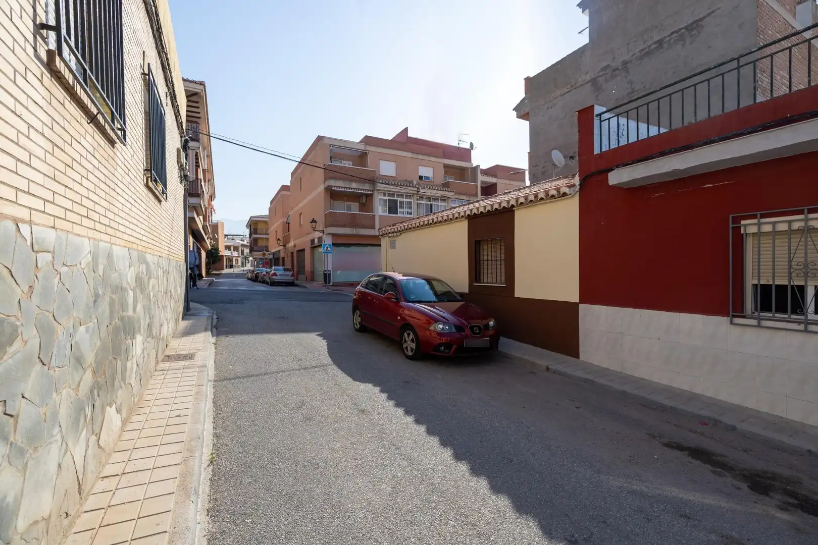 Vista exterior de Casa adosada en venda en Motril amb Aire condicionat
