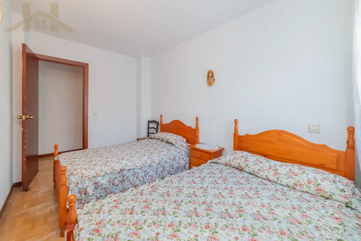 Habitación de Piso en venta en Rivas-Vaciamadrid con Calefacción, Terraza y Trastero