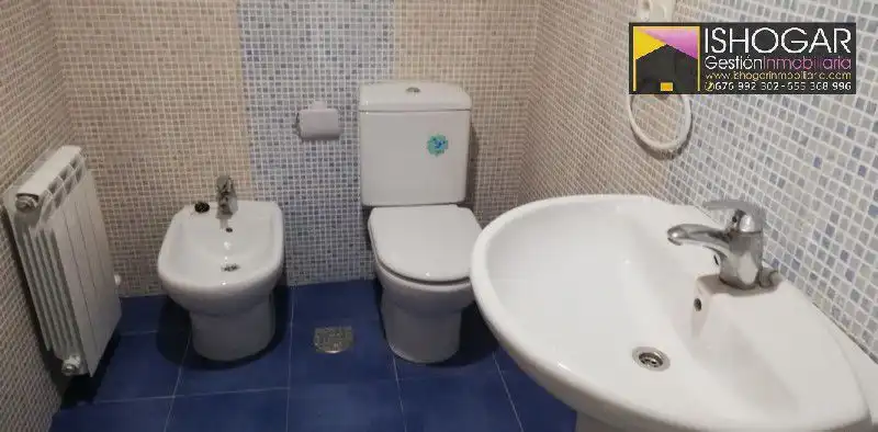 Bany de Pis en venda en Valdepeñas amb Calefacció