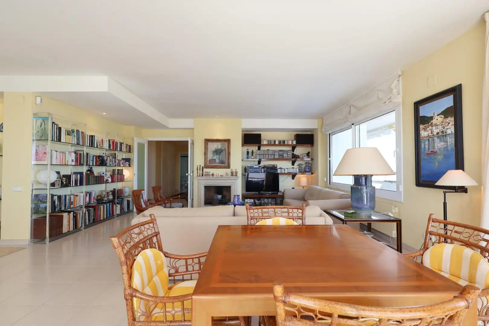 Sala de estar de Piso en venta en Sant Pere de Ribes con Calefacción, Terraza y Piscina comunitaria