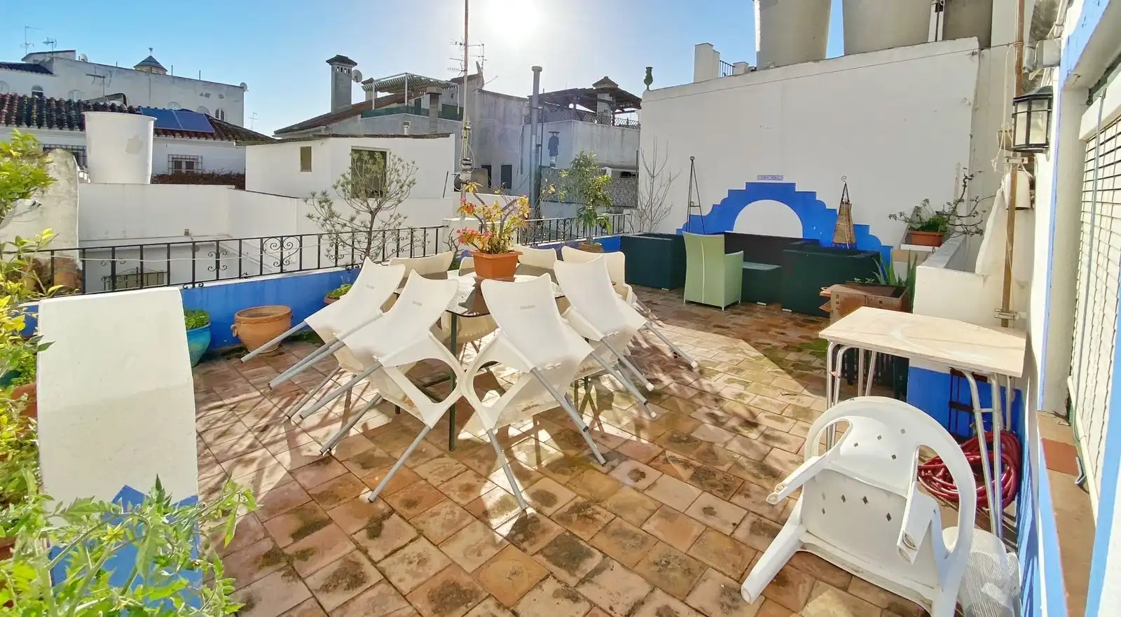 Terrasse von Einfamilien-Reihenhaus zum Verkauf in Marbella mit Terrasse und Möbliert