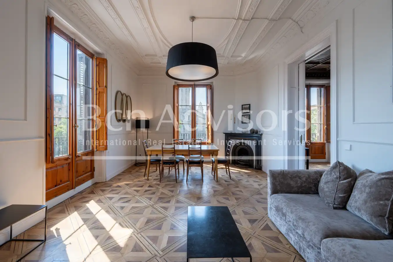 Sala d'estar de Pis en venda en Barcelona amb Aire condicionat, Calefacció i Moblat