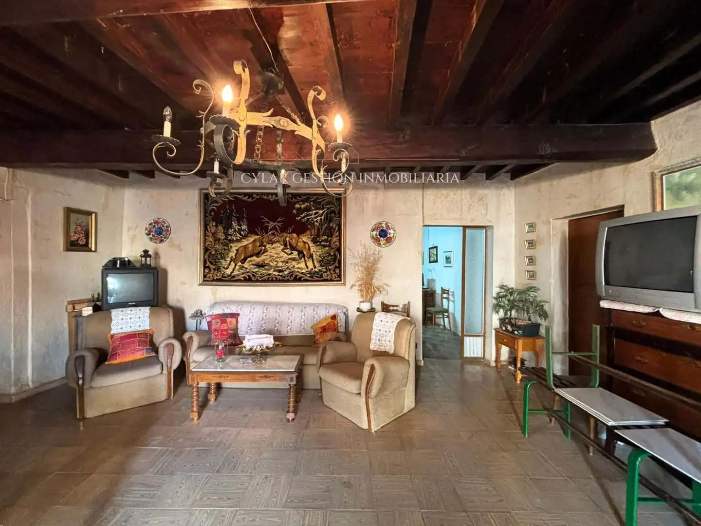 Sala de estar de Casa o chalet en venta en Monterrubio de Armuña con Terraza, Trastero y Piscina