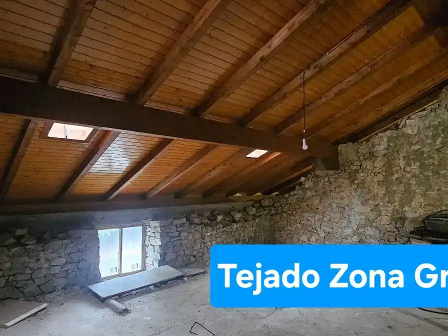 Casa o xalet en venda en Corvera de Asturias amb Balcó