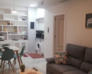 Living room of Apartment to rent in  Sevilla Capital  with Air Conditioner, Parquet flooring and Storage room