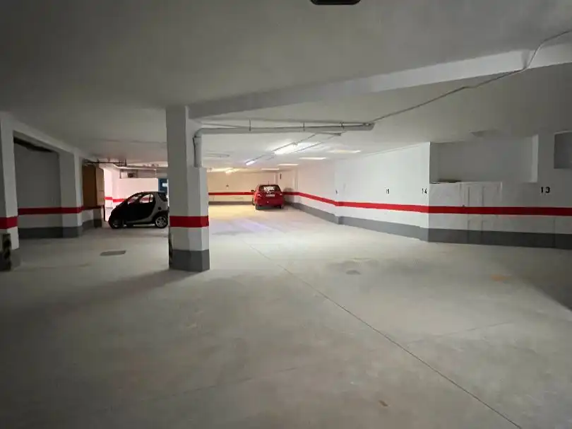 Einzelparkplatz zum Verkauf in Leopoldo Romeo 28, imagen 5