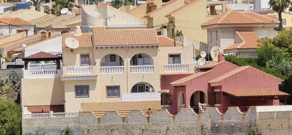 Vista exterior de Casa o xalet en venda en Mazarrón amb Jardí privat, Terrassa i Traster