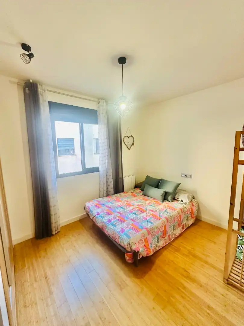 Bedroom of Attic for rent in Granada  with Air Conditioner, Heating and Parquet flooring