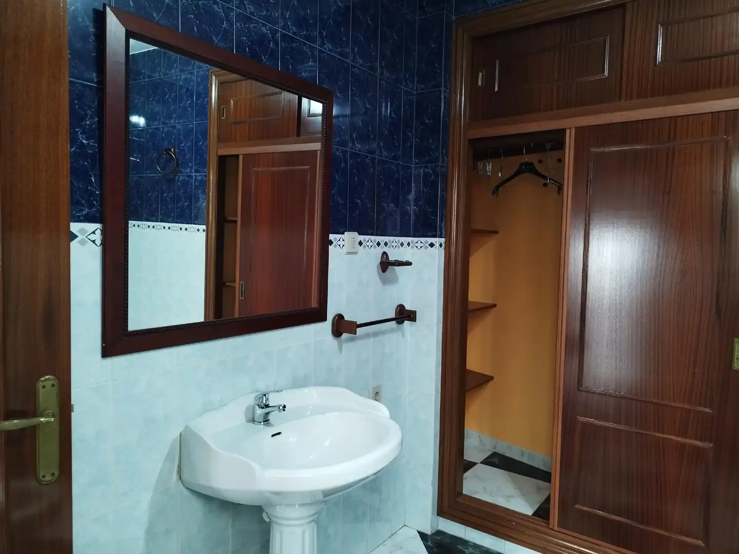 Baño de Dúplex en venta en Santa Olalla del Cala con Terraza