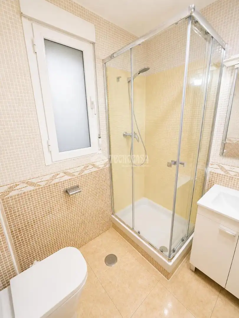 Baño de Piso en venta en Madrid con Calefacción