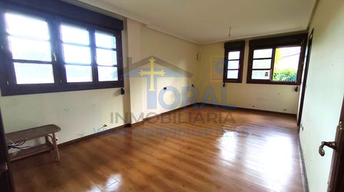 Foto 3 de Casa o xalet en venda a Urbanización Pueblo Asturiano, 47, Nava, Asturias