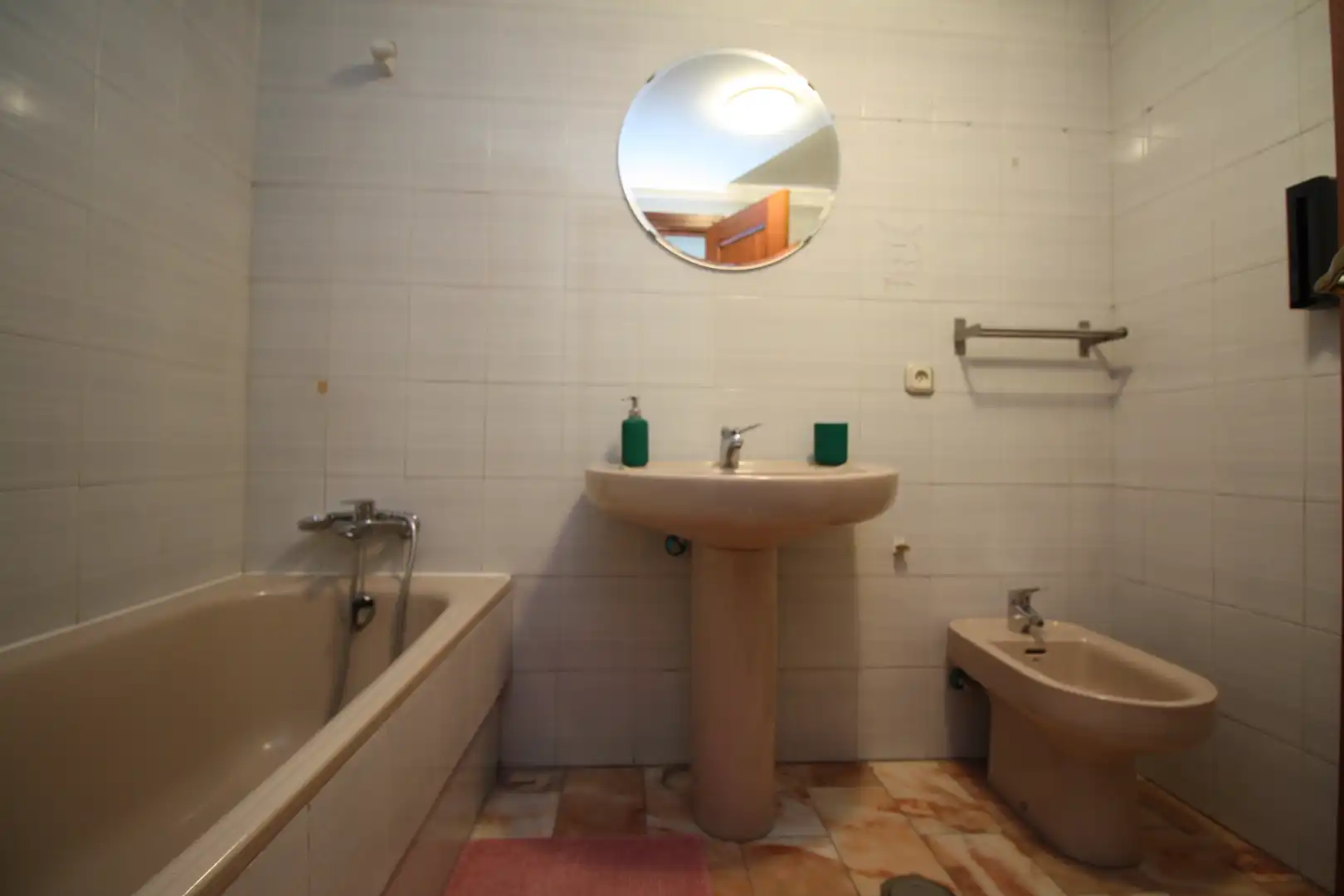 Bathroom of Flat for rent in Valladolid  with Heating, Parquet flooring and Furnished
