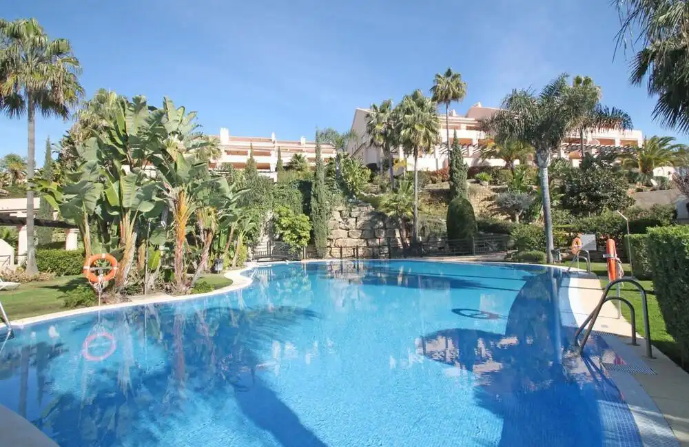 Apartament amb piscina en venda a Nueva Andalucía