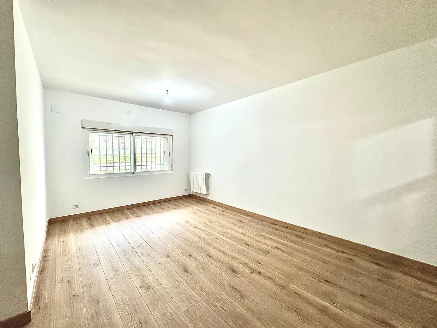 Habitación de Piso en venta en Fuenlabrada con Calefacción y Piscina comunitaria