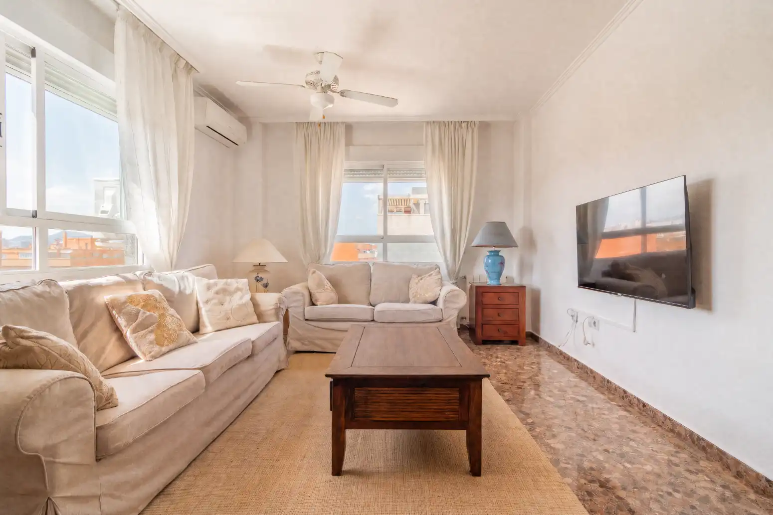 Wohnzimmer von Wohnung zur Miete in Sagunto / Sagunt mit Klimaanlage, Heizung und Möbliert