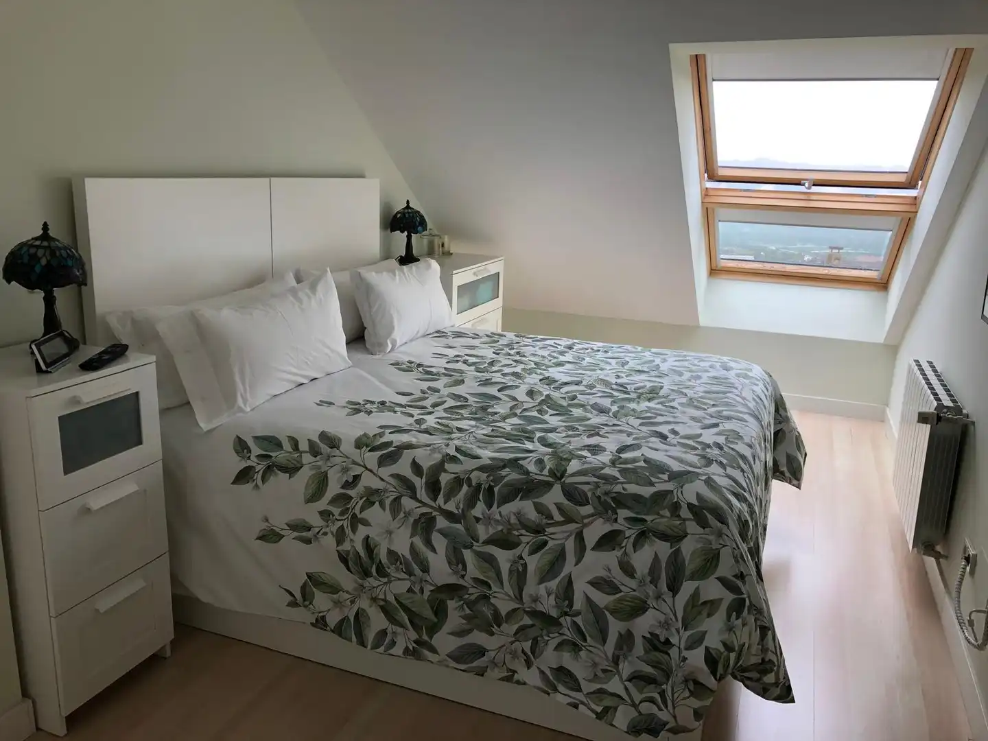 Bedroom of Flat for sale in San Lorenzo de El Escorial  with Heating, Terrace and Storage room