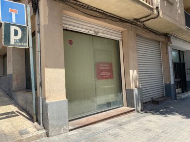 Local comercial en venda a C/ Juan Gil Albert