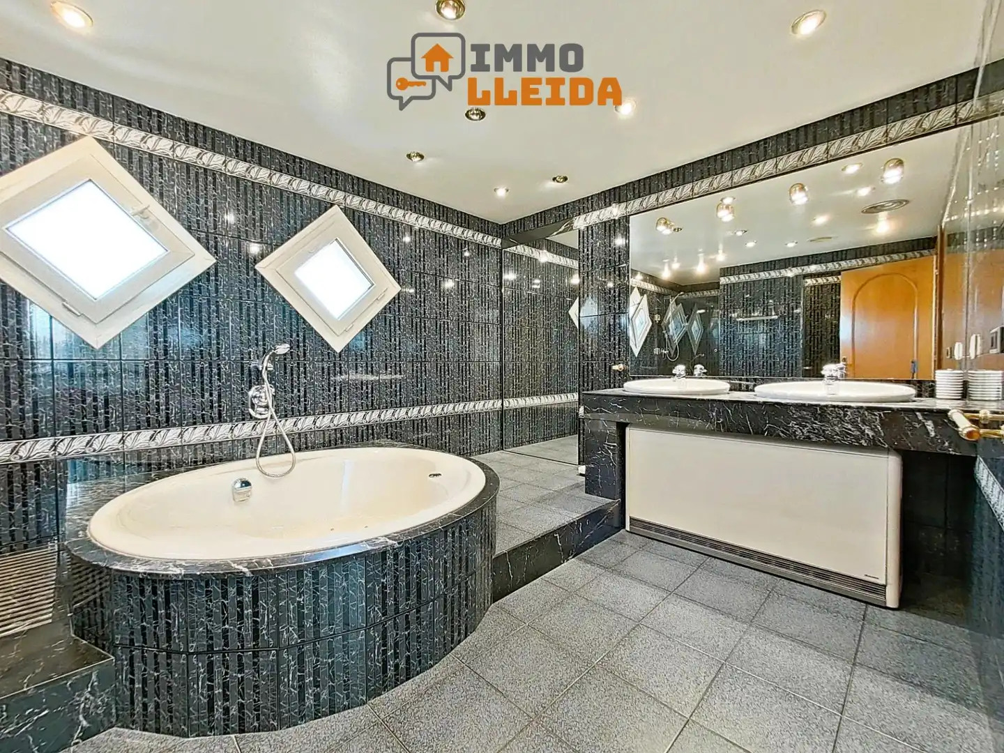 Chalet con piscina en venta en Calle RIU 23, imagen 18