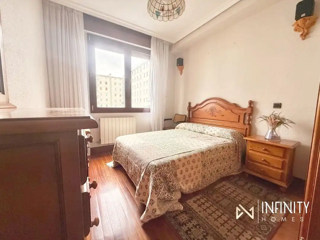 Wohnung mit Aufzug zur Miete in Calle María Díaz de Haro, imagen 7