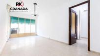 Bedroom of Flat for sale in  Granada Capital  with Air Conditioner and Terrace