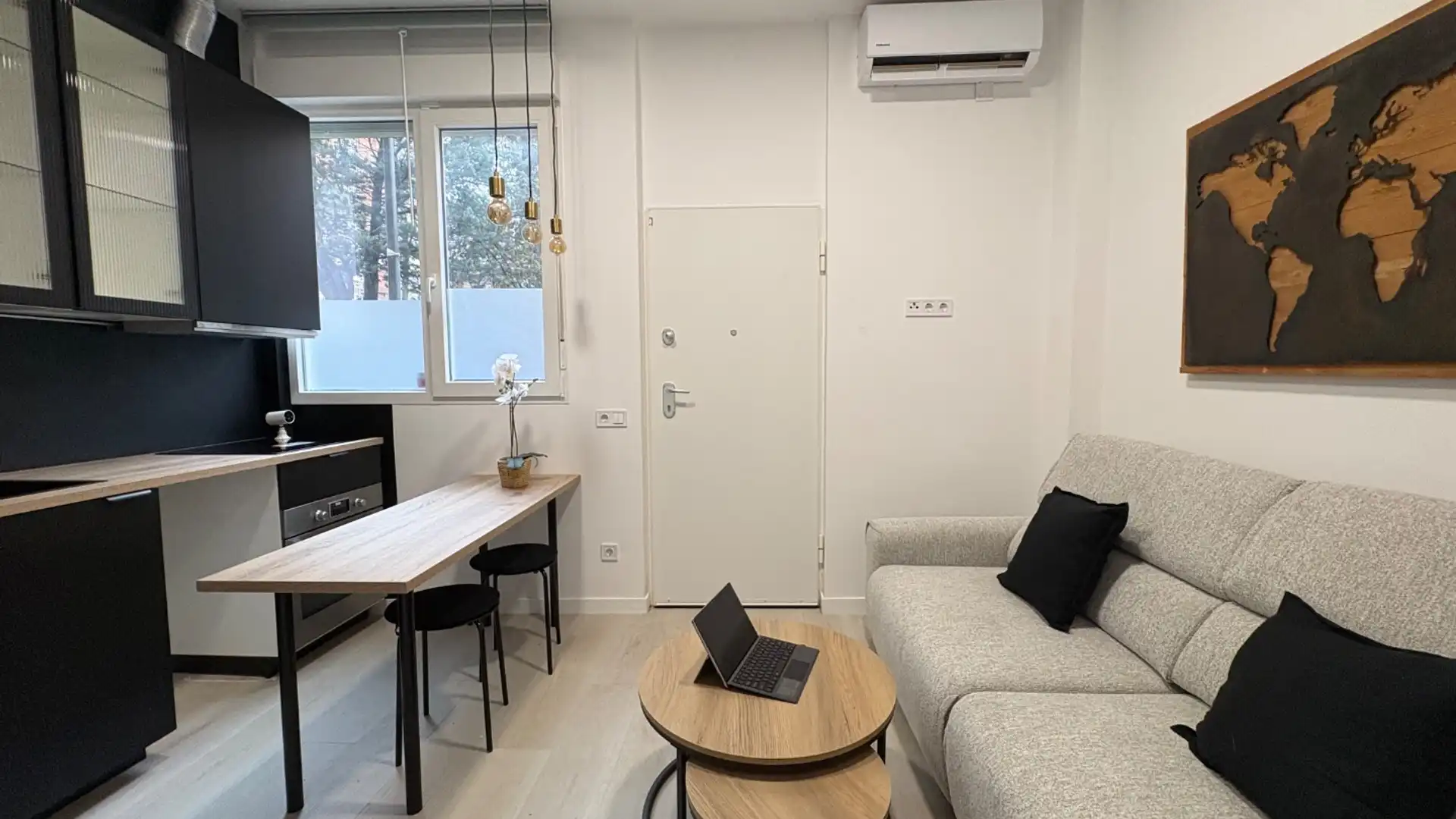 Sala d'estar de Local en venda en Alcorcón amb Aire condicionat i Calefacció