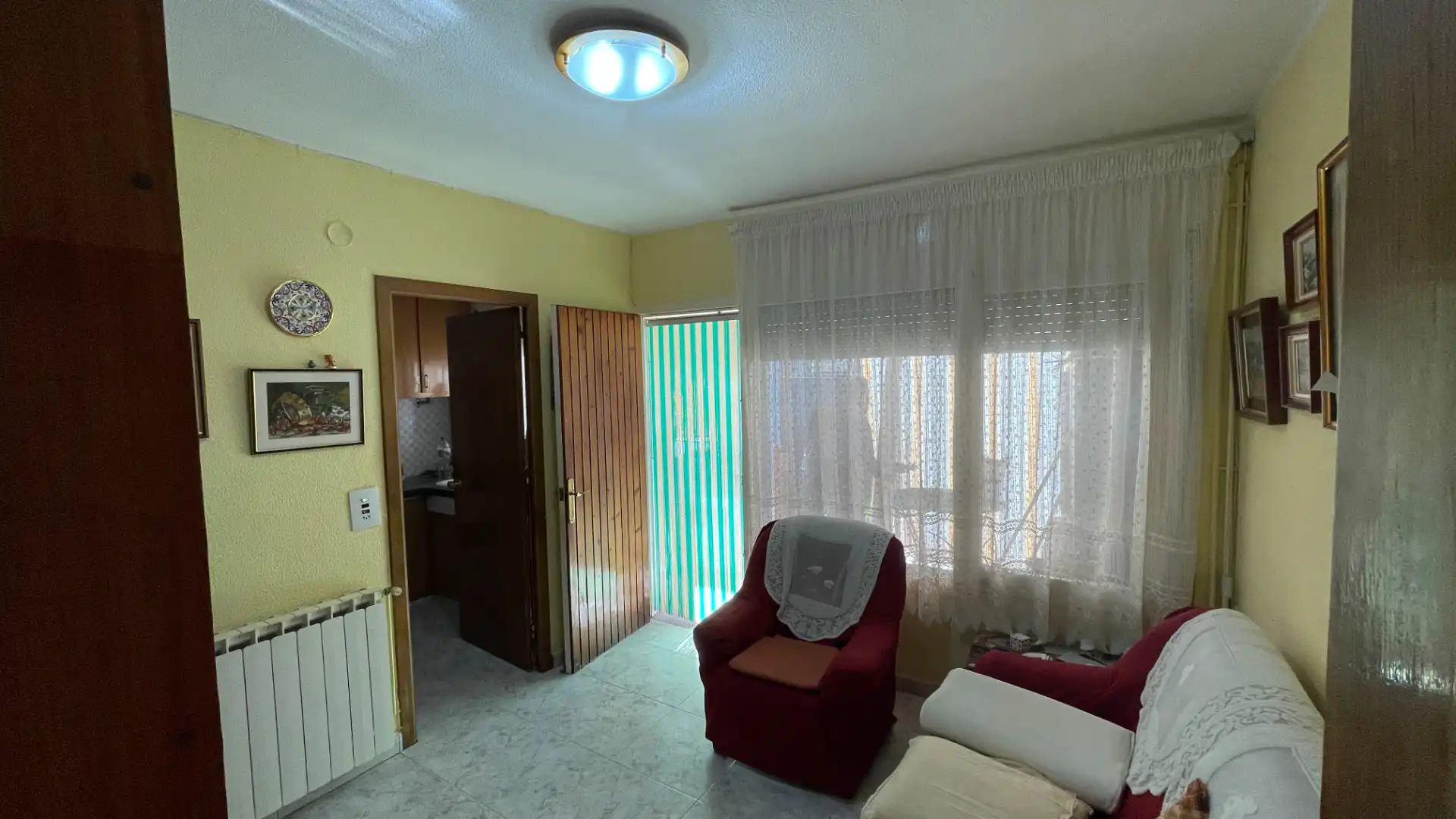 Sala de estar de Casa adosada en venta en Olot, Girona