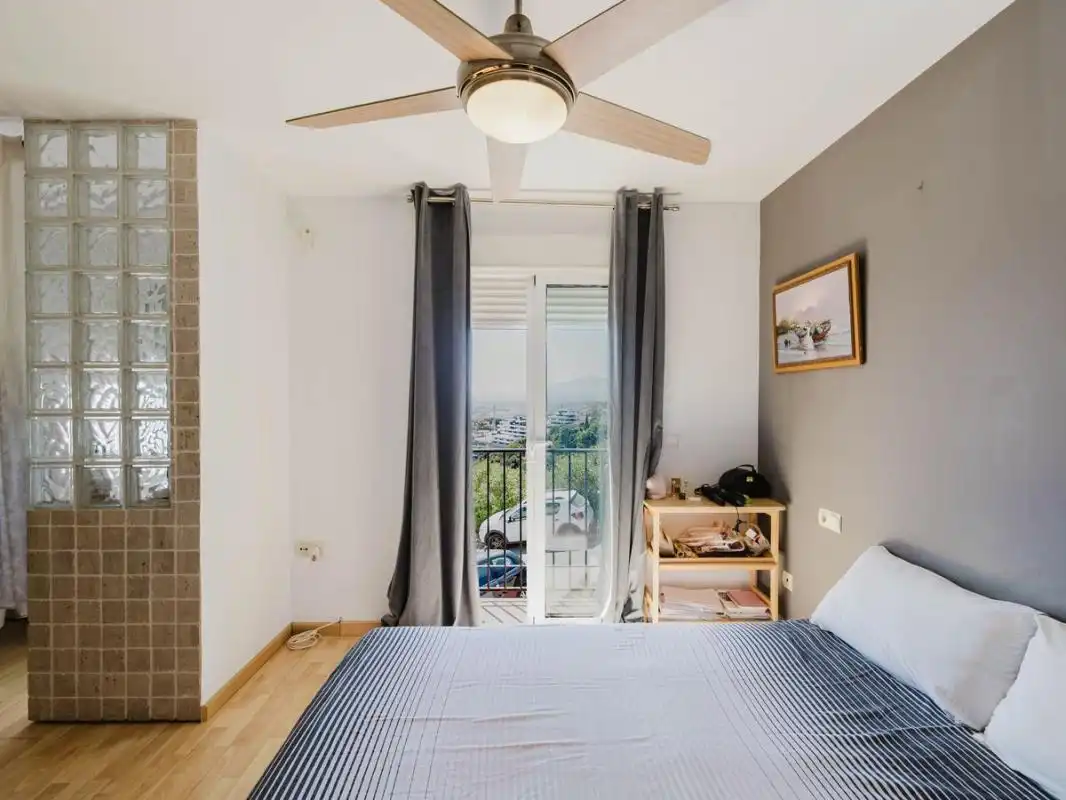 Casa a schiera con terrazza in vendita a C. del Faísán, imagen 13