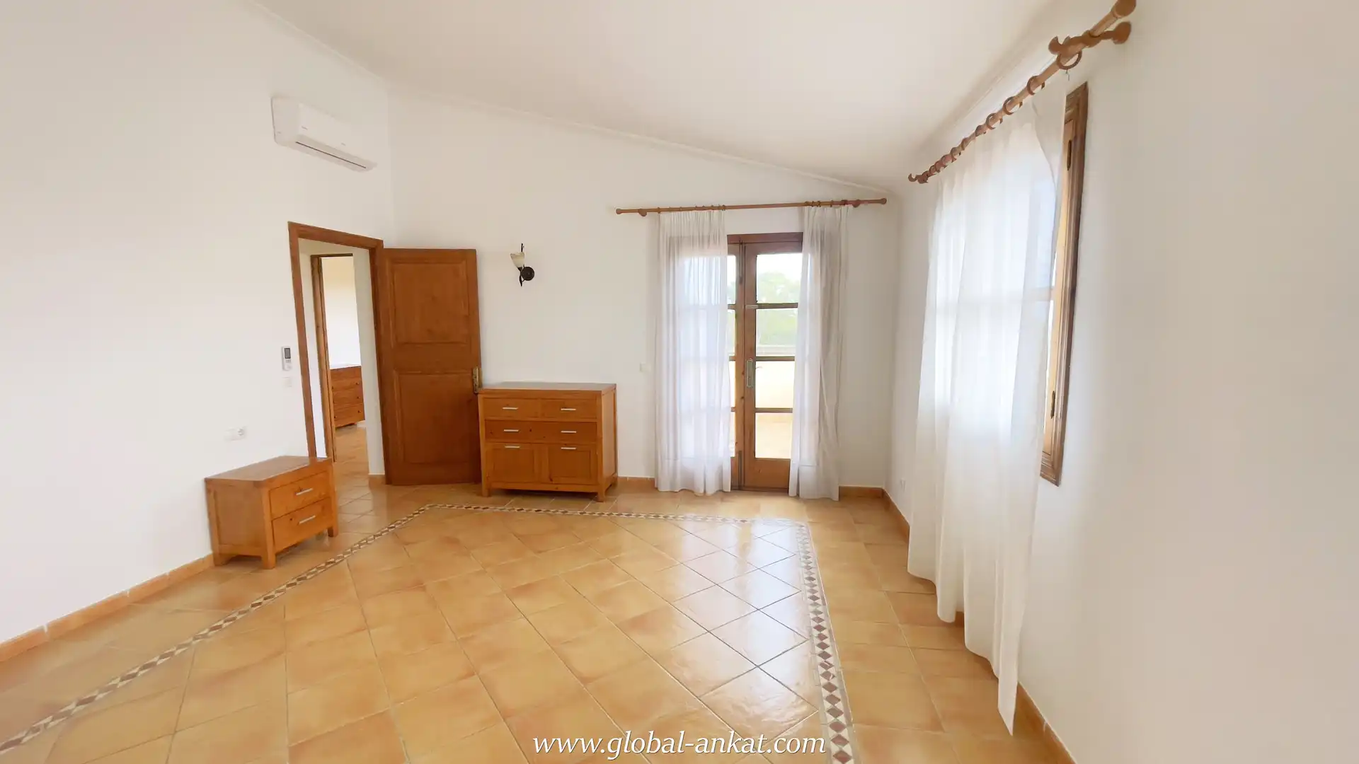Casa rustica con terrazza in affitto a Portocolom, imagen 34