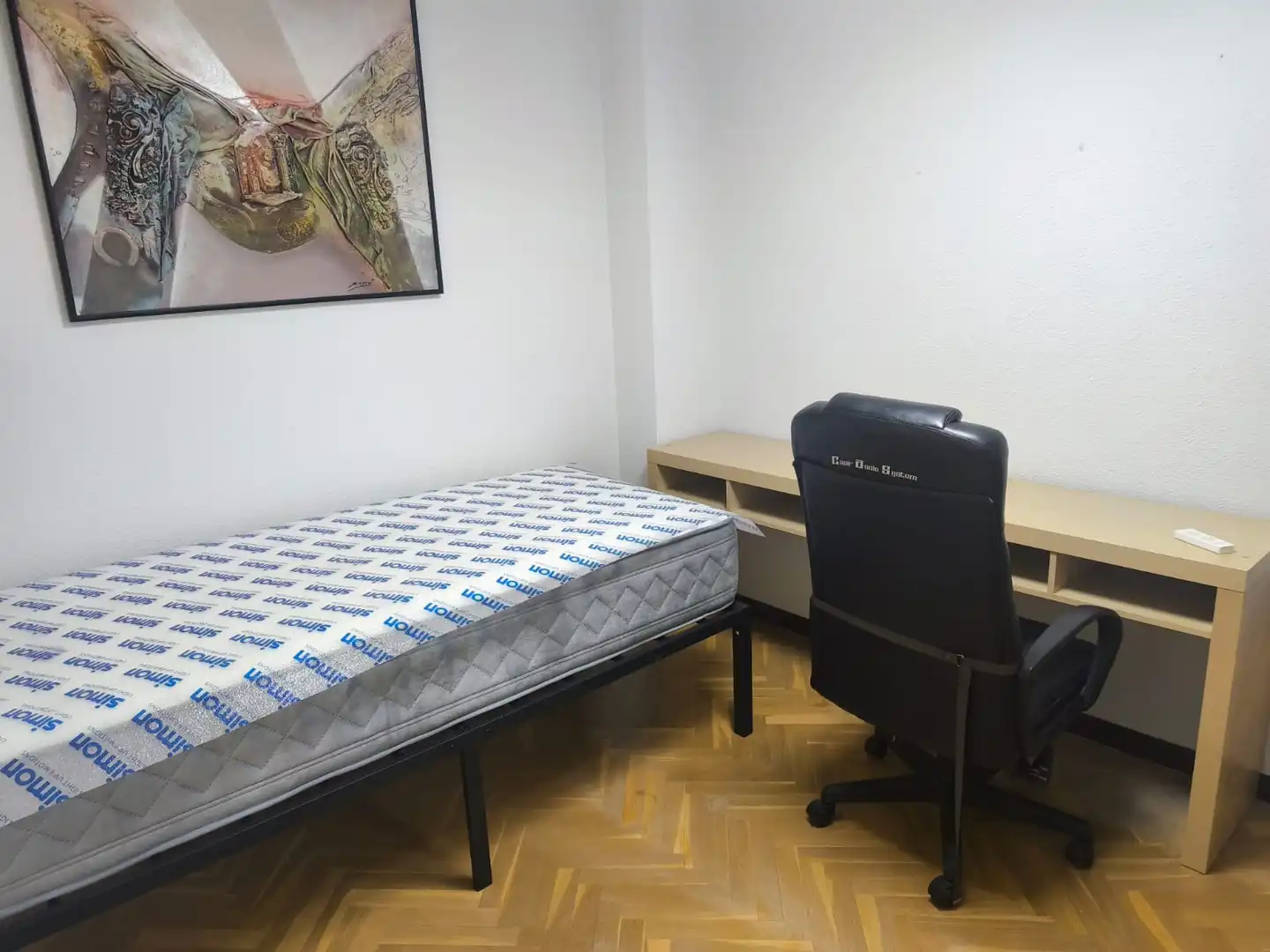 Dormitori de Pis per a compartir en Fuenlabrada amb Calefacció, Parquet i Terrassa