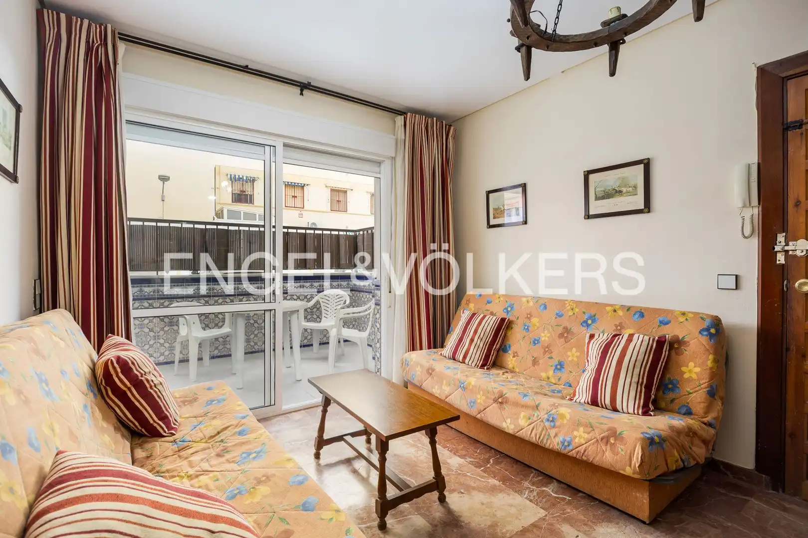 Terraza de Planta baja en venta en Chipiona con Calefacción y Terraza