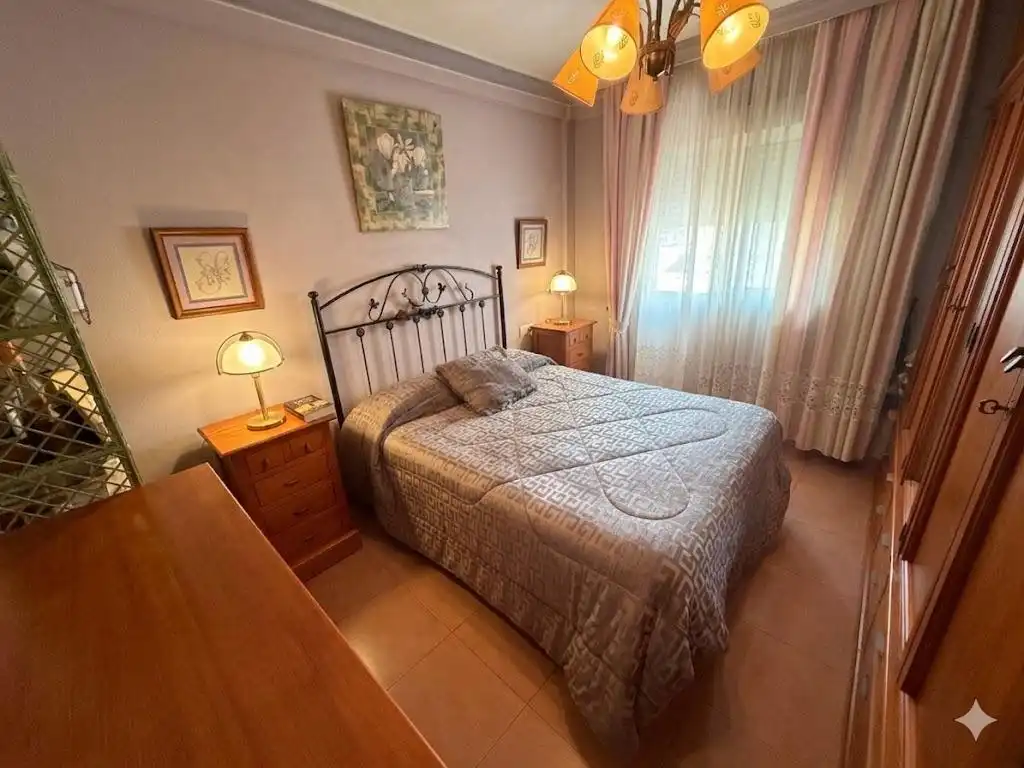 Bedroom of Flat for sale in Málaga Capital  with Air Conditioner