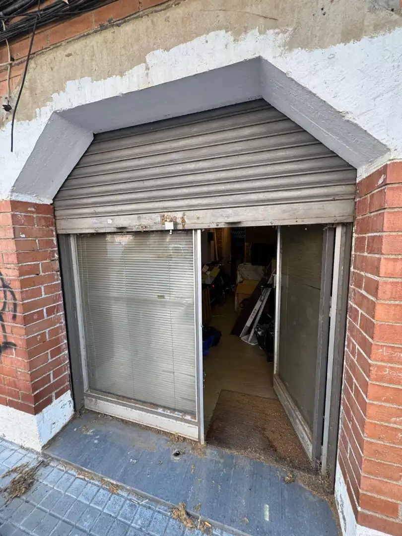 Local en venta en Badalona con Terraza