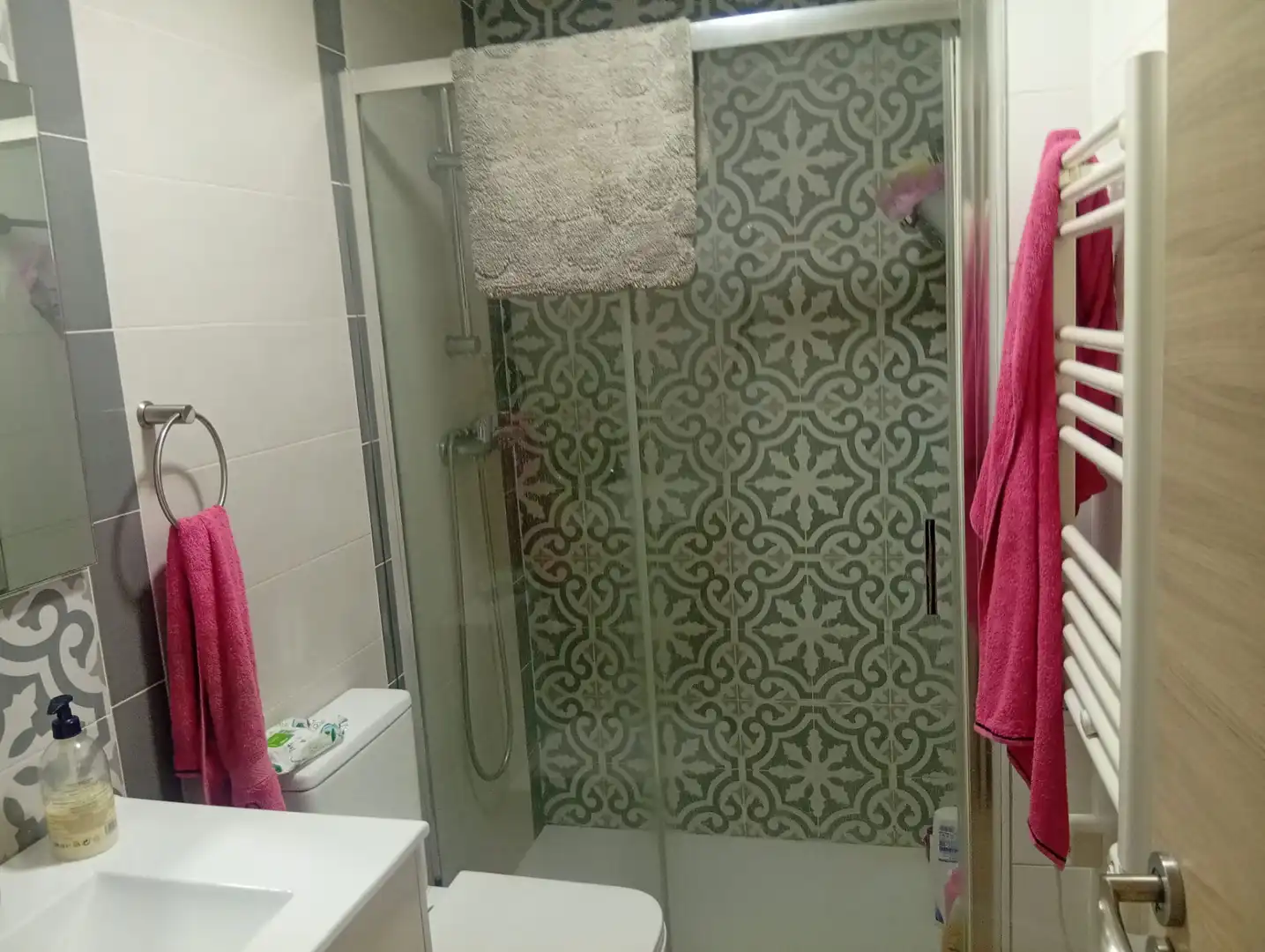 Bathroom of Flat for sale in Cabezón de Pisuerga  with Heating, Parquet flooring and Furnished