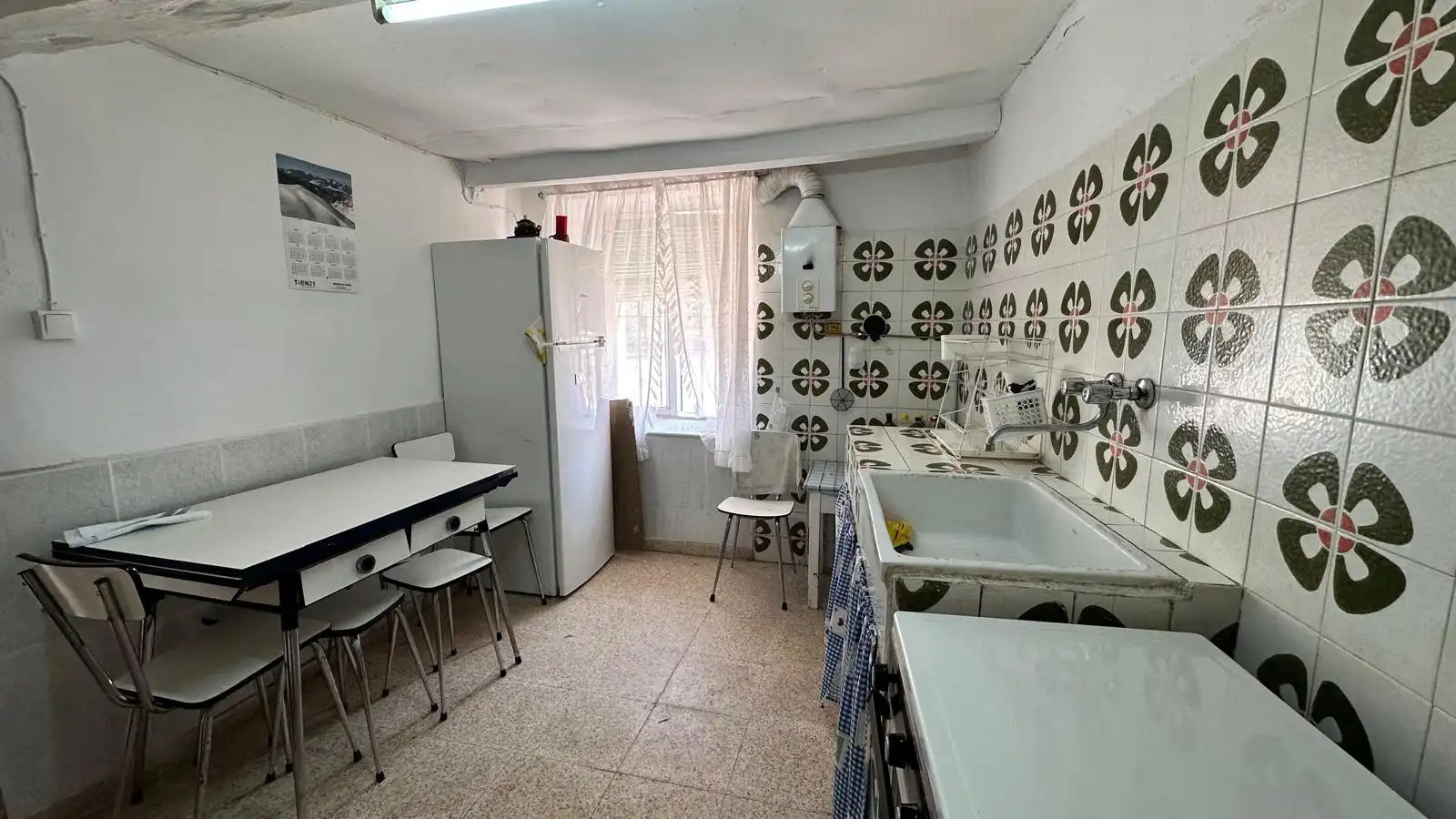 Cocina de Finca rústica en venta en Melgar de Fernamental