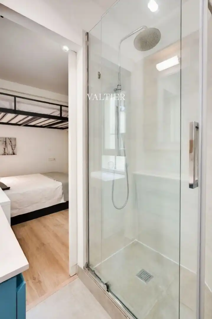 Bedroom of Flat for rent in Madrid  with Air Conditioner, Heating and Furnished