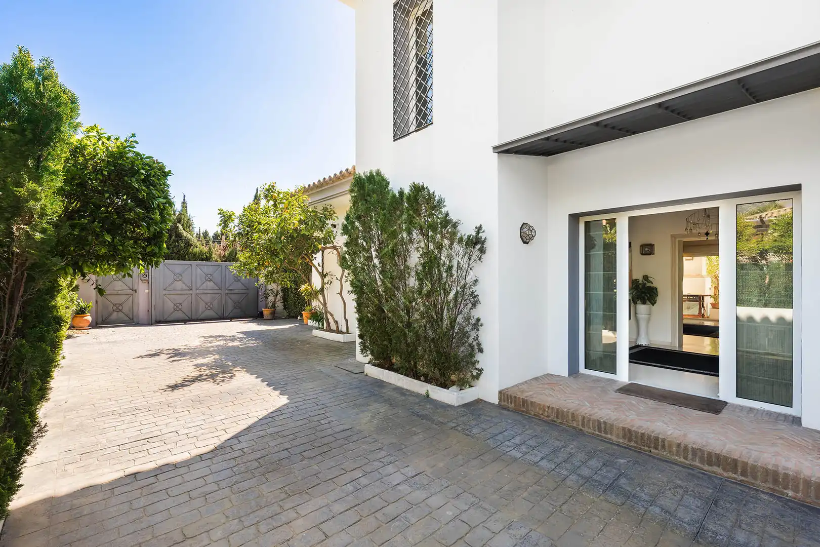 Chalet con piscina en venta en Milla de Oro, imagen 8