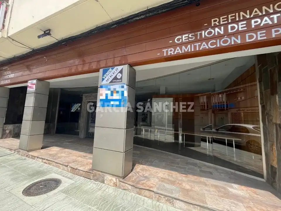 Local comercial de lloguer a Avenida de Barraña, imagen 3
