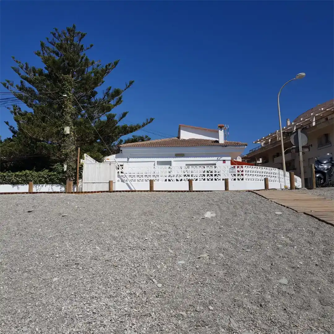 Vista exterior de Casa o chalet en venta en Gualchos con Piscina
