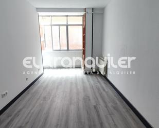 Bedroom of Flat to rent in  Madrid Capital  with Terrace and Washing machine