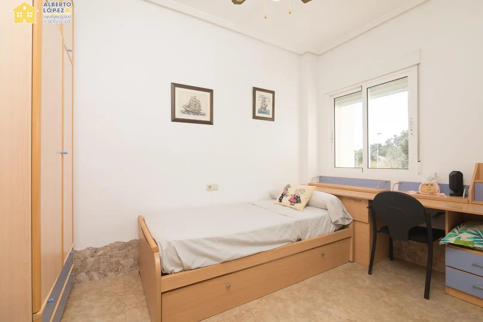 Habitación de Casa adosada en venta en Elche / Elx con Aire acondicionado, Calefacción y Balcón