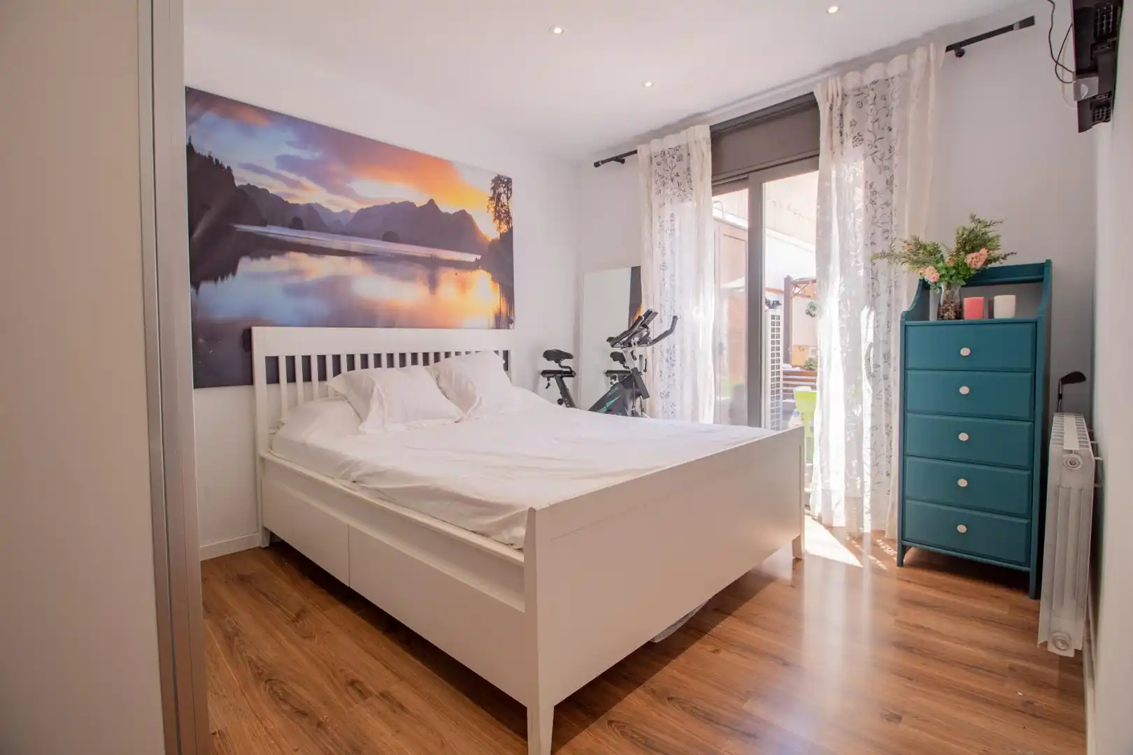 Habitación de Casa o chalet en venta en Cerdanyola del Vallès con Jardín privado