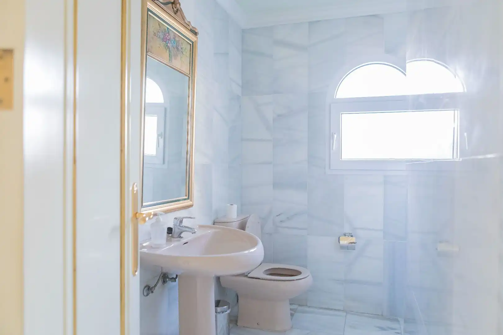 Baño de Casa o chalet en venta en Benalmádena con Aire acondicionado, Terraza y Piscina