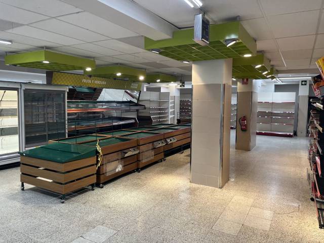 Local comercial en Venta en Bittor Idiazabal Kalea en Kaputxinoak / Capuchinos - Galtzaraborda