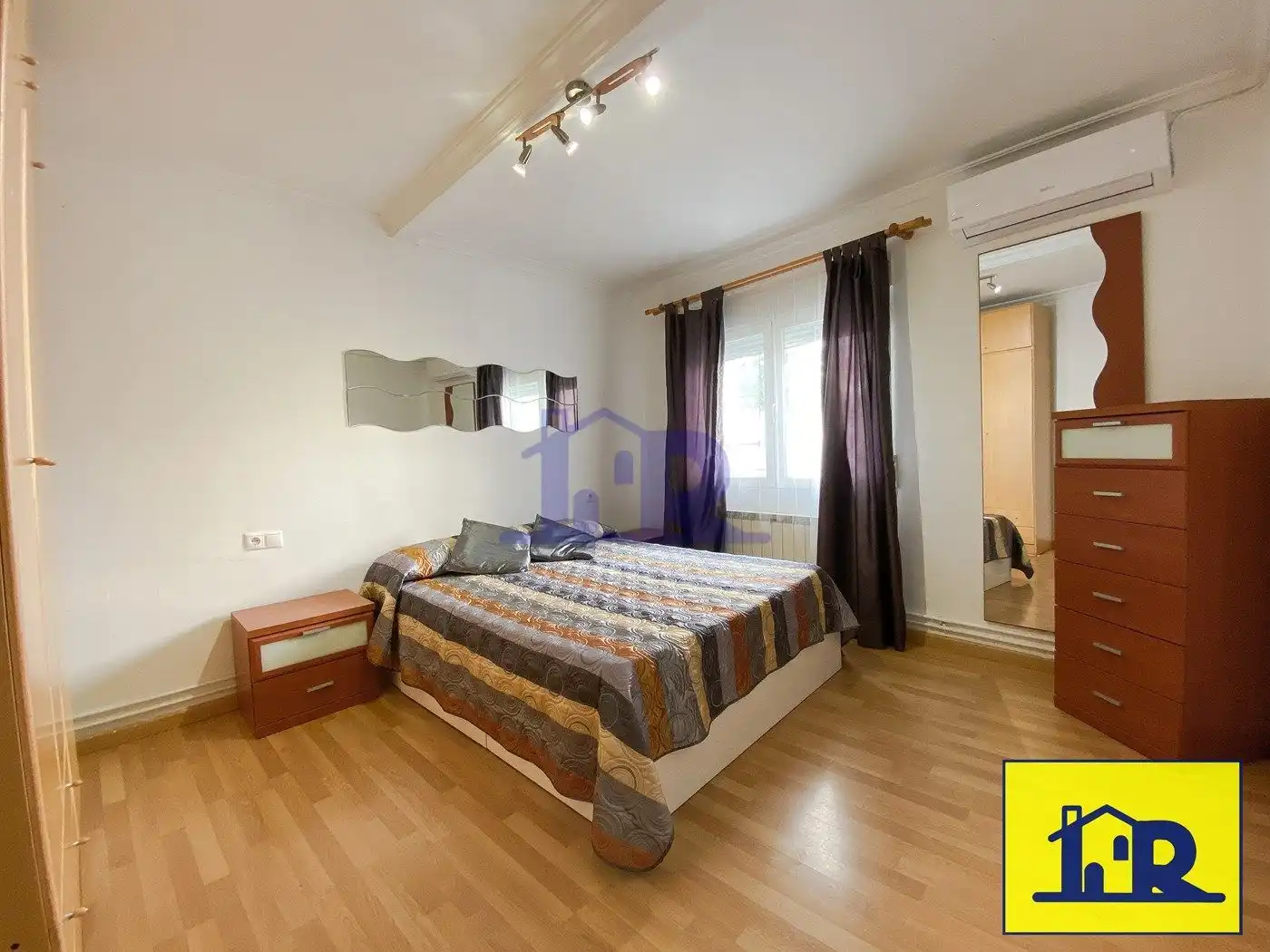Schlafzimmer von Wohnung zum Verkauf in Cuenca mit Heizung und Möbliert