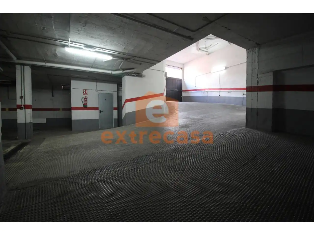 Parkplatz von Dachboden zum Verkauf in Badajoz mit Klimaanlage, Heizung und Terrasse