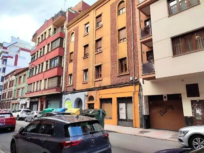Exterior view of Flat for sale in León Capital   with Heating and Private garden
