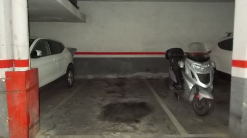Photo 2 of Garage for rent in Carrer del Mestre Antoni Nicolau, Centre, Badalona
