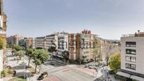 Exterior view of Flat for sale in  Barcelona Capital  with Terrace and Balcony